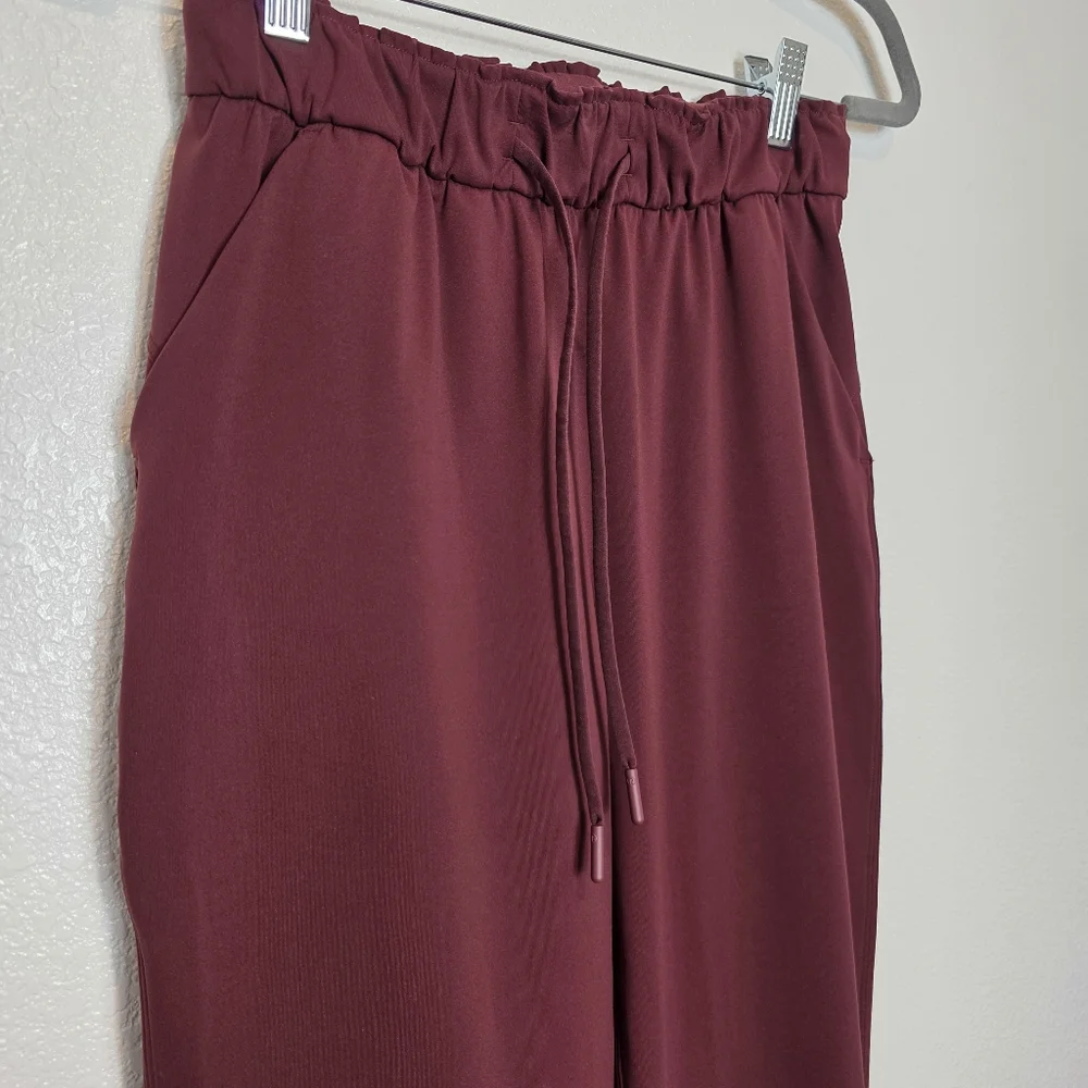 Lululemon Stretch High-Rise Jogger Pants In Red Merlot Sz 4